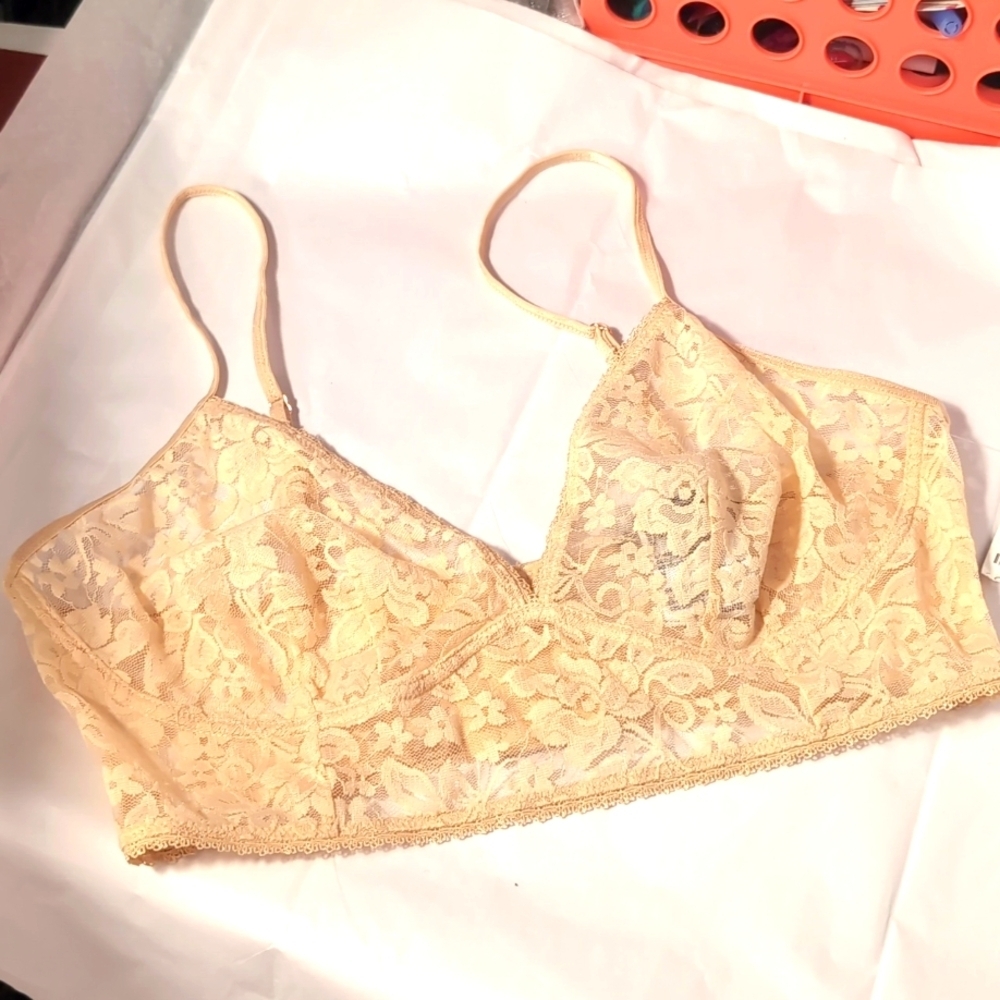 INC Lace Scalloped Bralette Bra Top Nude Medium NWT